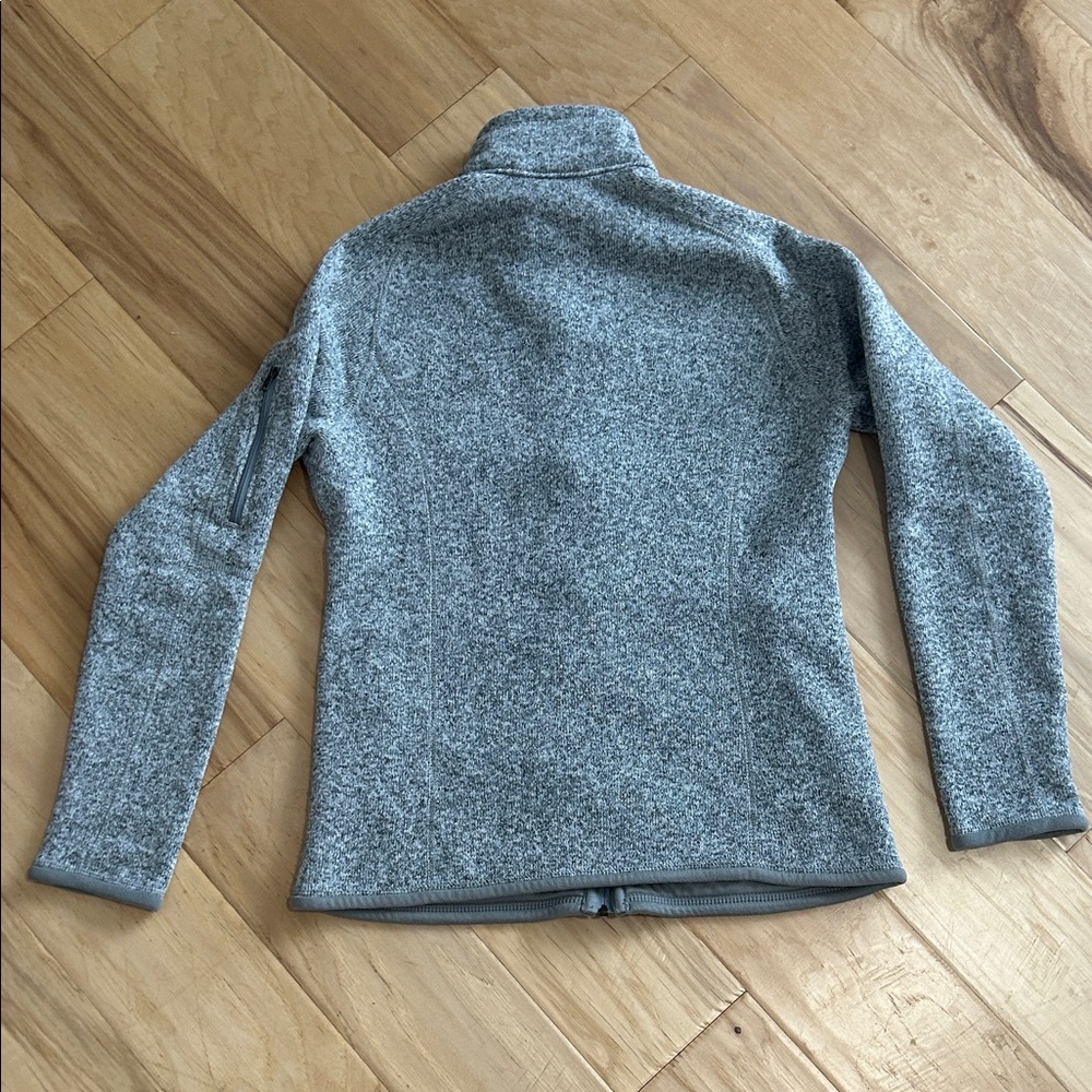 Patagonia Better Sweater Fleece Jacket.  Full Zip, size small. - Picture 3 of 6